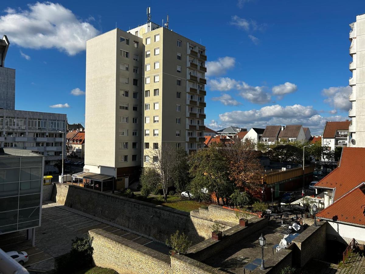 Apartmán Backstage Ráb Exteriér fotografie